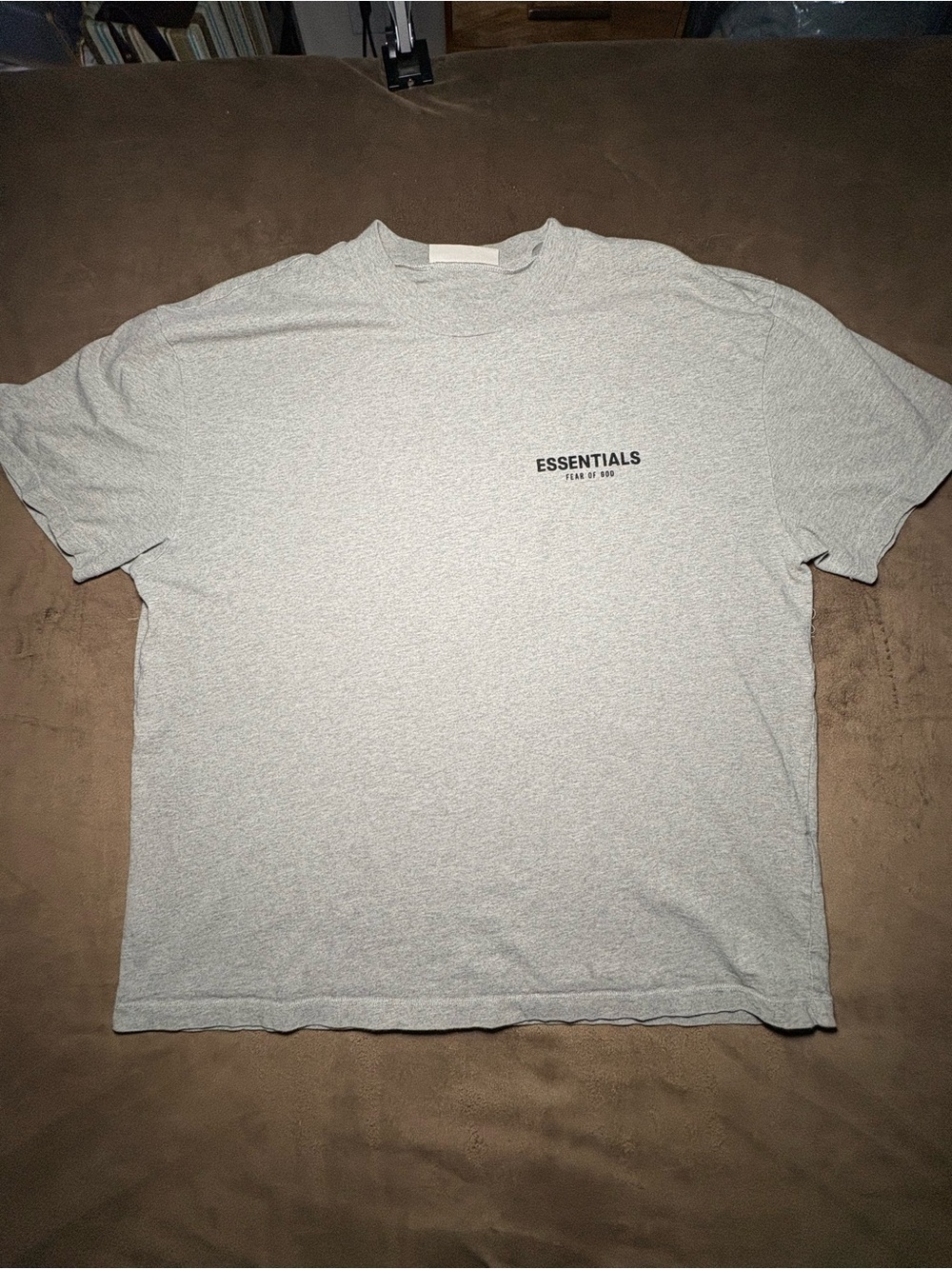 Fear of God Essentials T-Shirt (Grey) - Size XL🔥